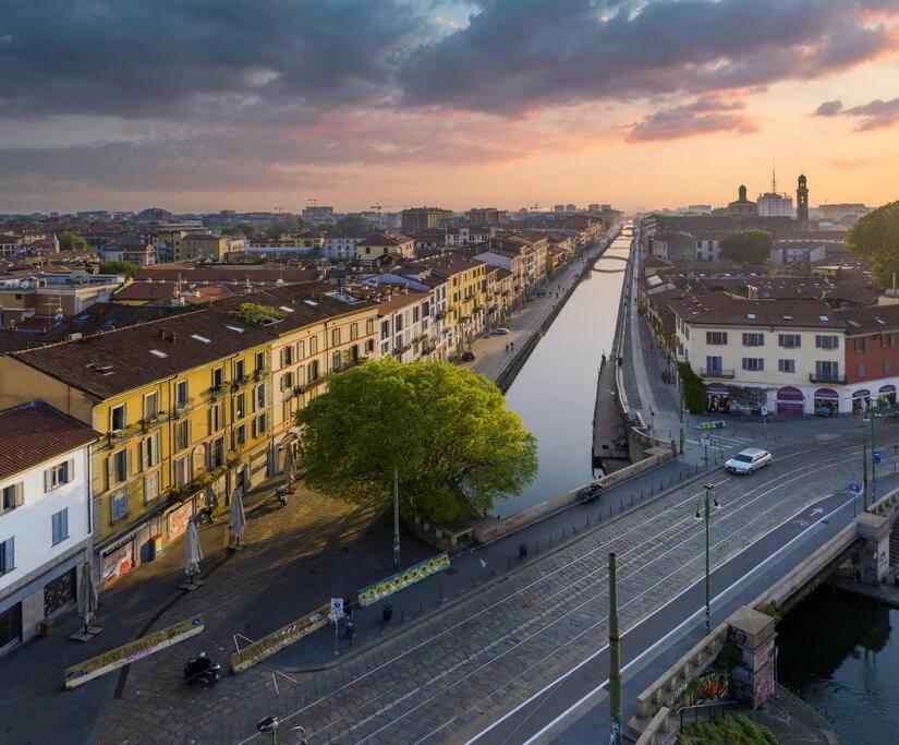Navigli - Downtown - Duomo Spacious Two Bedroom Apartment - Close To Metro - Ac - Wi-Fi Milano Ngoại thất bức ảnh