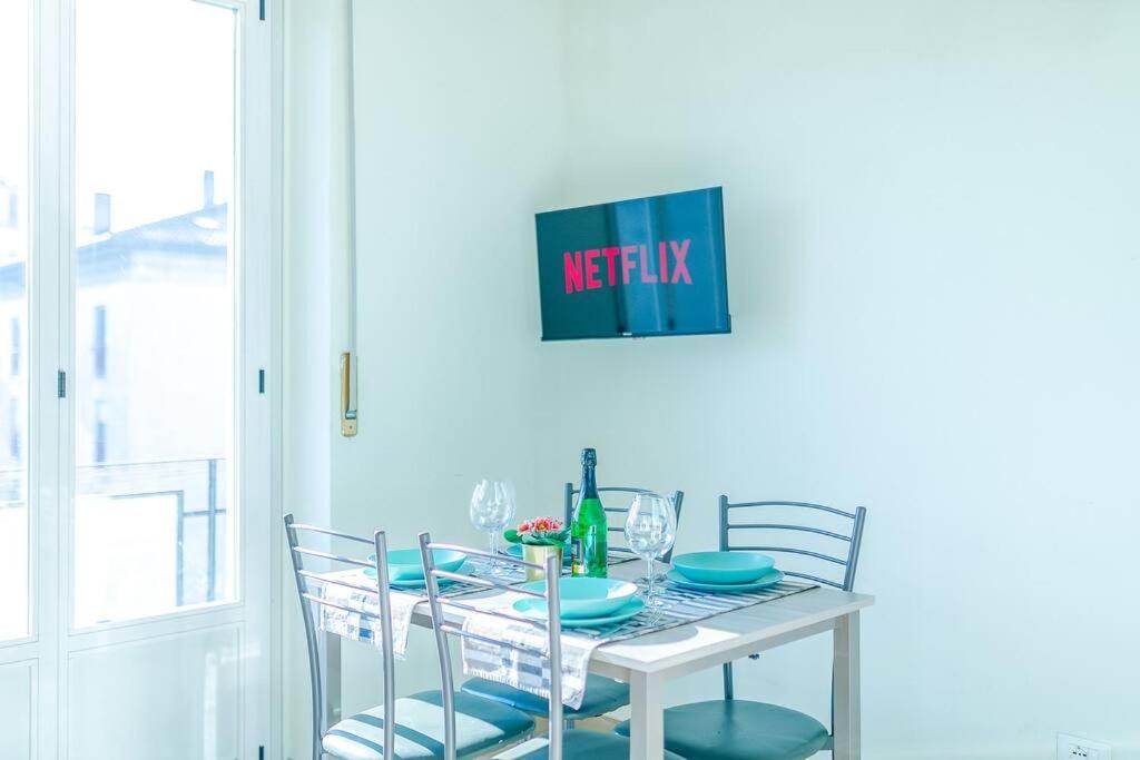 Navigli - Downtown - Duomo Spacious Two Bedroom Apartment - Close To Metro - Ac - Wi-Fi Milano Ngoại thất bức ảnh